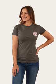 vintage-black-pink-camo