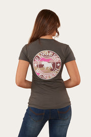 vintage-black-pink-camo