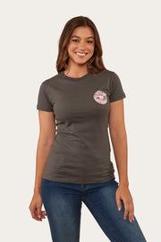 vintage-black-pink-camo