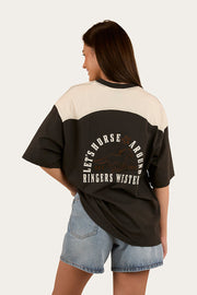 washed-black-off-white
