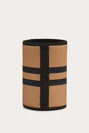 clay-black